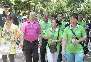 承偉人豪情壯志，共筑“綠之韻夢(mèng)”——綠之韻營銷精英2013韶山紅色之旅