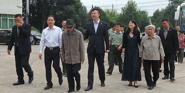 歡度國慶，共迎重陽——湖南省軍區(qū)東湖干休所老紅軍、老干部蒞臨綠之韻觀摩指導(dǎo)